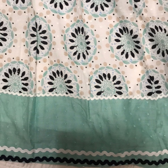 $10 Saturday Savings! Ann Taylor LOFT Textured Ric Rac Detailed Skirt - Picture 6 of 7